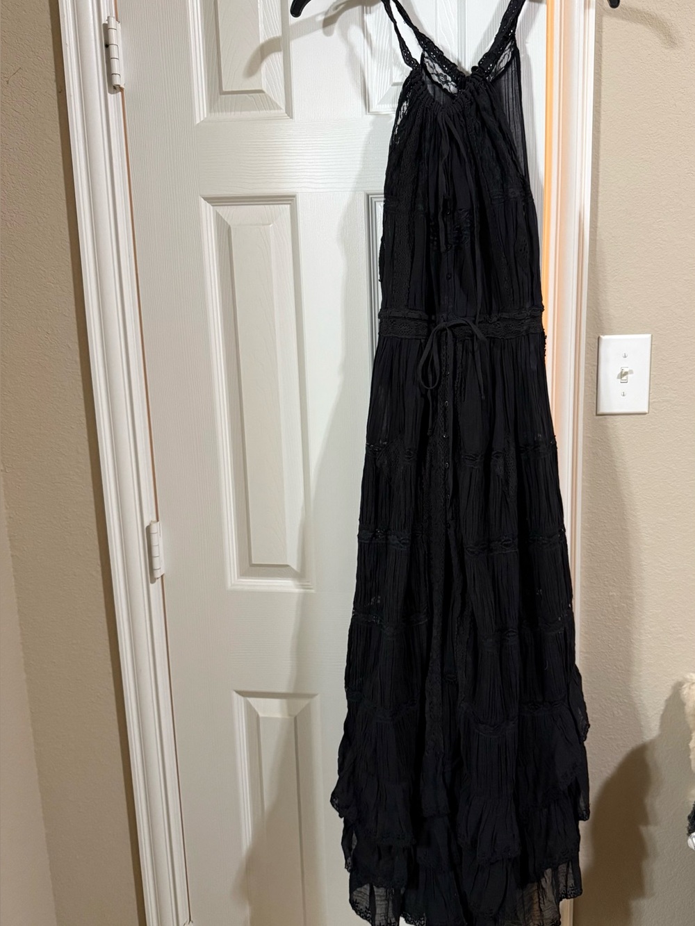🖤 Boho Tiered Lace-Trim Maxi Dress